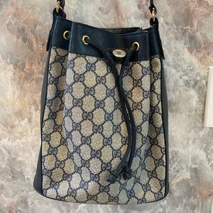 Vintage Gucci bucket bag